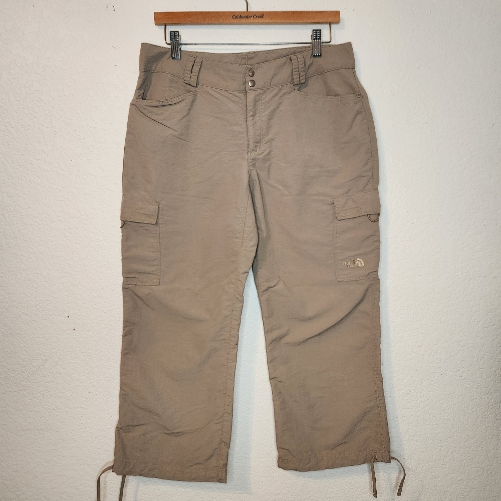 The North Face‎ Cargo Tan Capris, Size 10